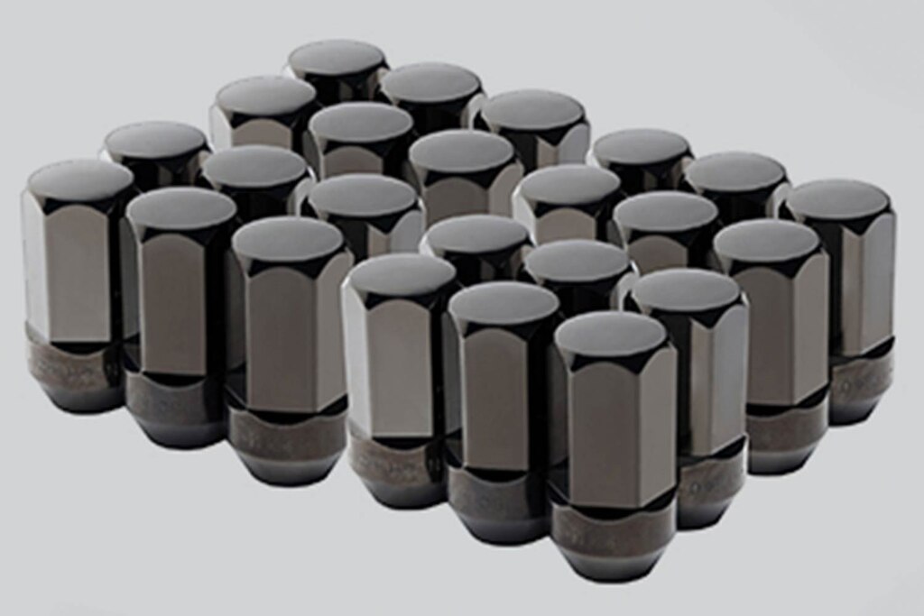 Birlos negros 24 piezas para Chevrolet Suburban 2024