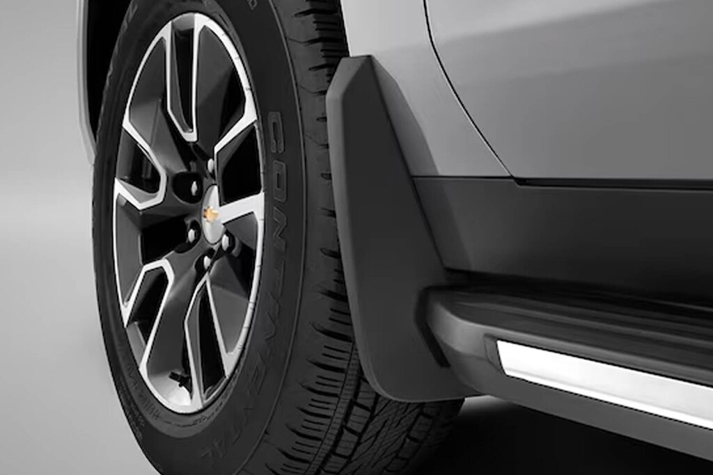 Loderas delanteras en negro para Chevrolet Suburban 2024