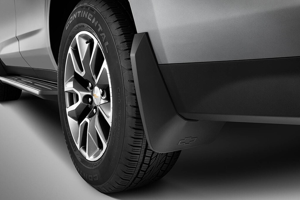 Loderas traseras en negro para Chevrolet Suburban 2024