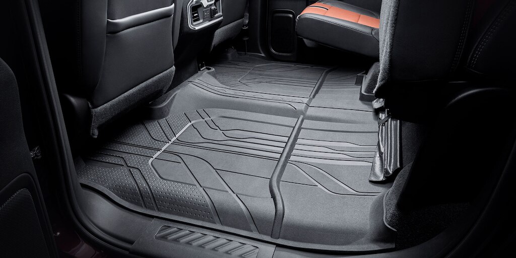 Tapetes de vinil rígidos traseros color negro para agregar a Chevrolet Silverado Turbo 2024, camioneta de trabajo