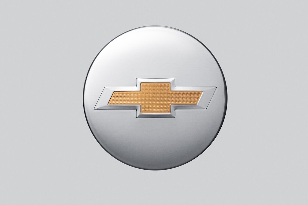 Centro de rin cromado con emblema Chevrolet dorado para Cheyenne ZR2 BISON 2025, camioneta pickup