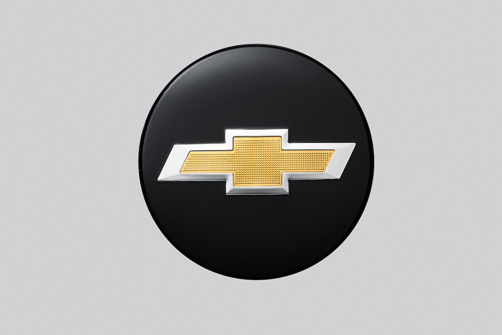 Centro de rin negro con emblema Chevrolet dorado para Cheyenne ZR2 BISON 2025, camioneta pickup